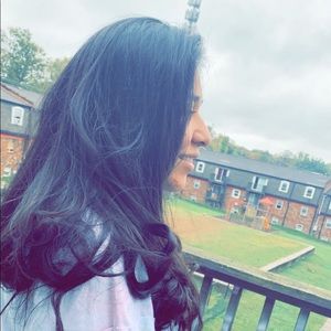 Meet your Posher, Yesenia